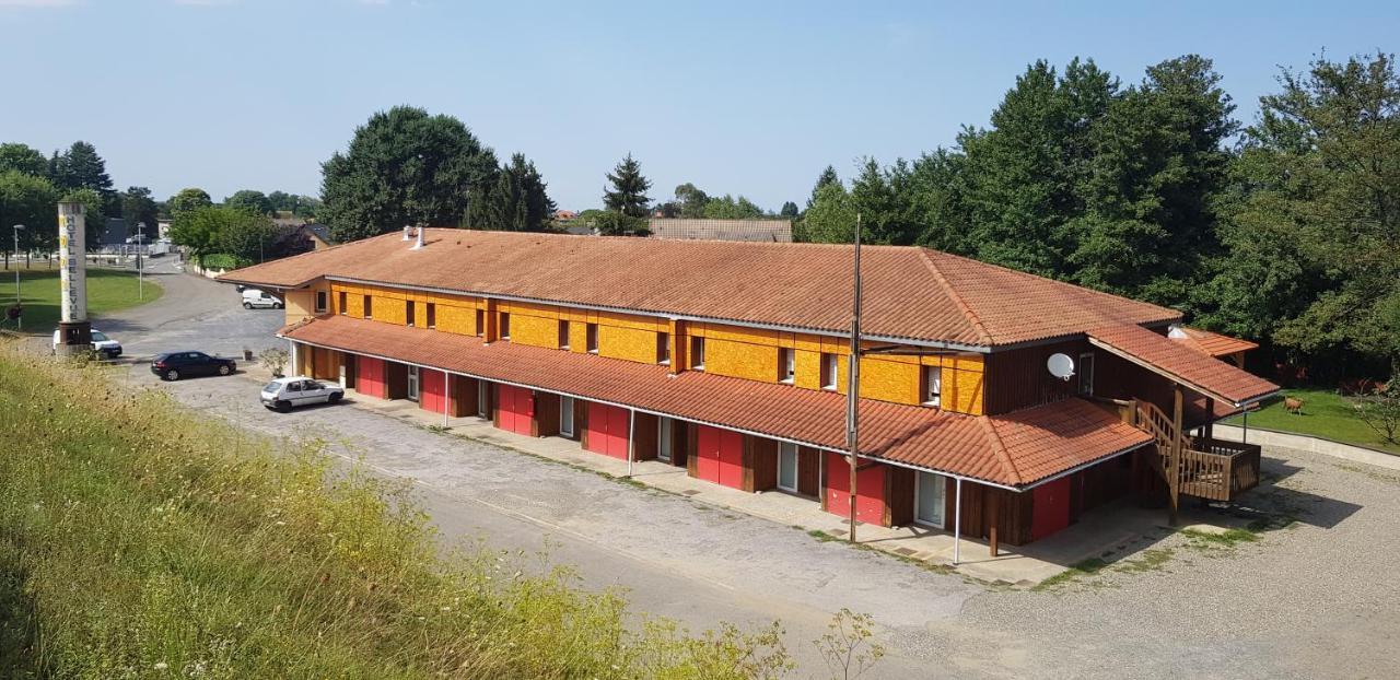 Hotel Eco Logis Espace Bellevue Semeac Exterior photo